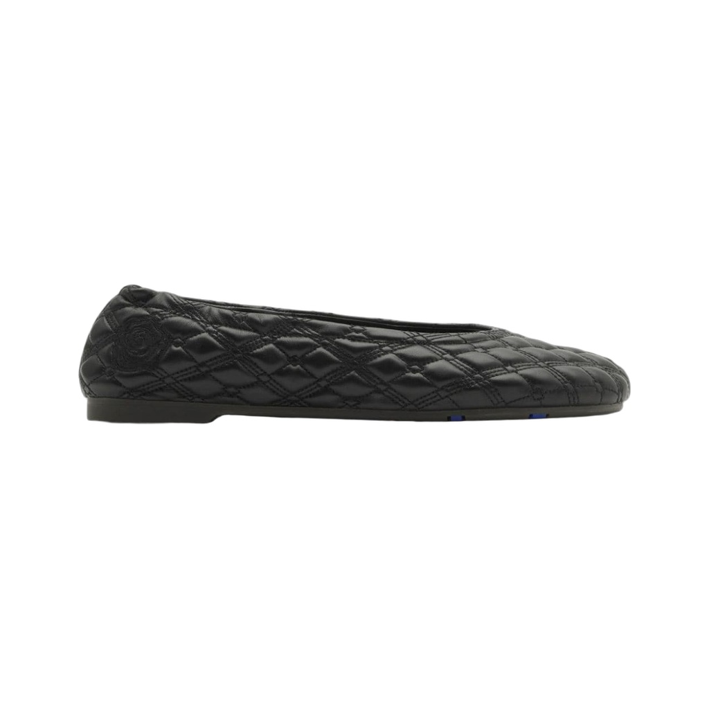 Burberry Flat shoes Black
